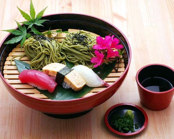 茶そばと寿司セット